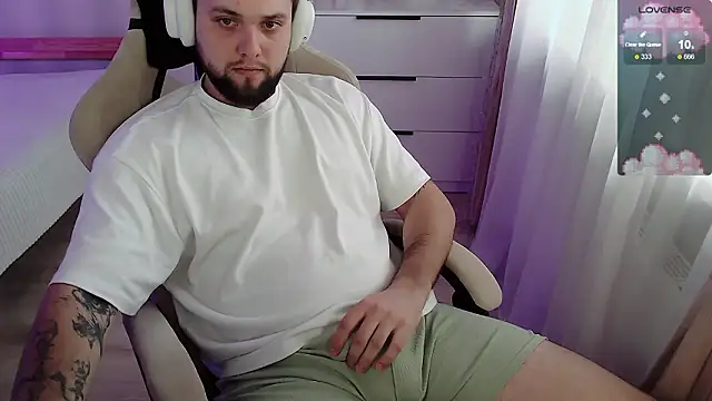 Snapshot of ChillyXO chatting on 03-02-26, 11:28 ChillyXO online show from 03-02-26, 11:28