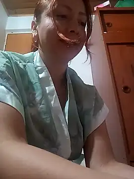 Snapshot of malusexy33 chatting on 02-14-25, 04:26 malusexy33 online show from 02-14-25, 04:26