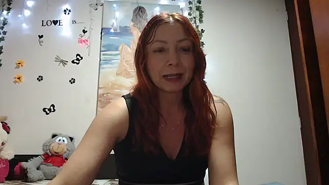 Snapshot of malusexy33 chatting on 03-21-25, 04:49 malusexy33 online show from 03-21-25, 04:49