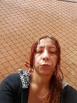 Snapshot of malusexy33 chatting on 11-17-25, 06:14 malusexy33 online show from 11-17-25, 06:14