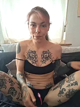 Snapshot of SophiaBlackfoxx chatting on 05-03-26, 09:15 SophiaBlackfoxx online show from 05-03-26, 09:15
