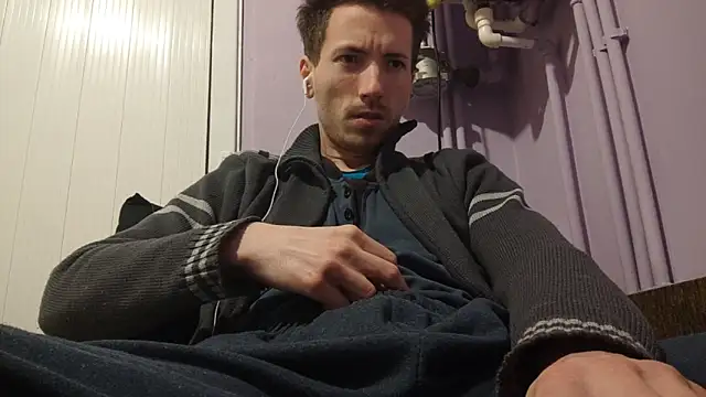 Snapshot of _Hocthus_ chatting on 02-12-25, 08:29 Hocthus online show from 02-12-25, 08:29