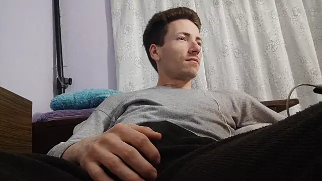 Snapshot of _Hocthus_ chatting on 02-16-25, 09:27 Hocthus online show from 02-16-25, 09:27