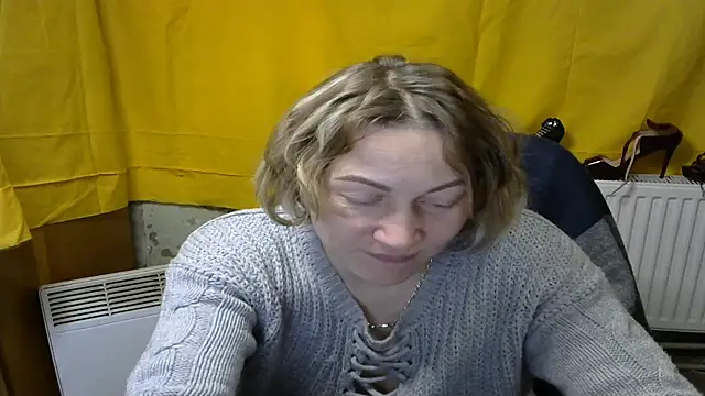 wLESLYMOSw online show from 02-12-25, 03:27