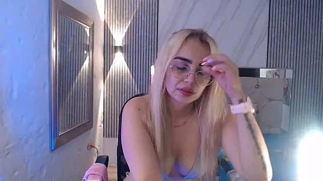 ashley  tylor online show from 03-17-26, 02:27