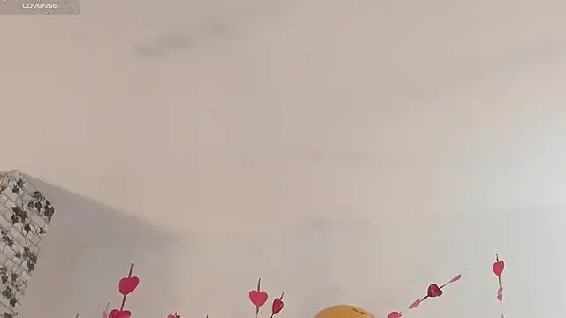 Snapshot of EmmaSanzz_ chatting on 02-22-25, 11:35 EmmaSanzz online show from 02-22-25, 11:35