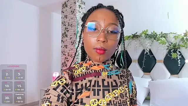 Snapshot of EmmaSanzz_ chatting on 03-14-25, 02:41 EmmaSanzz online show from 03-14-25, 02:41