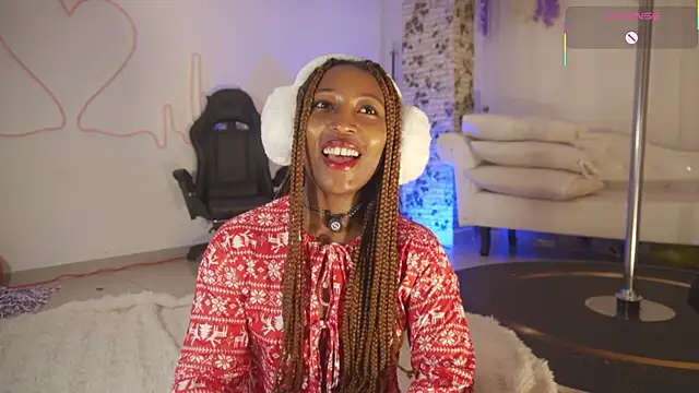 Snapshot of EmmaSanzz_ chatting on 12-22-25, 12:35 EmmaSanzz online show from 12-22-25, 12:35