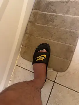 Snapshot of VFuck4U_xxx chatting on 03-12-25, 09:34 VFuck4U xxx online show from 03-12-25, 09:34