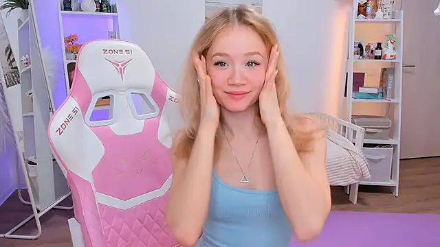 Lily Young online show from 01-20-25, 03:48