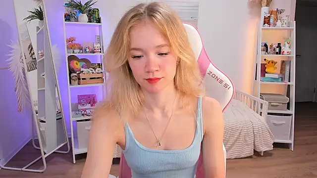 Lily Young online show from 02-01-25, 03:19