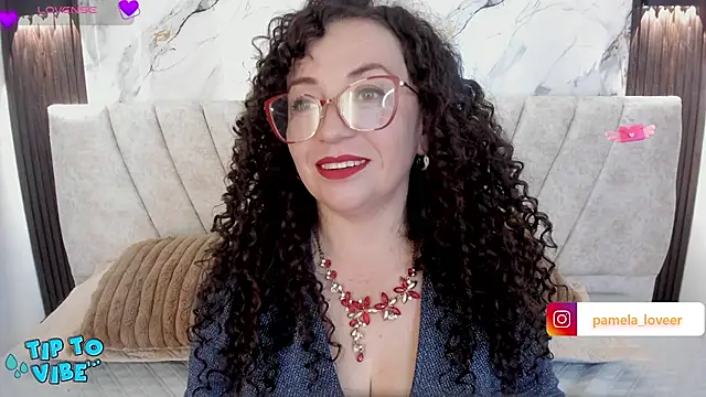 Snapshot of pamela_bell chatting on 06-06-26, 02:33 pamela bell online show from 06-06-26, 02:33