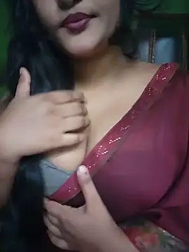 Snapshot of Kotha_-Moni chatting on 05-18-26, 01:13 Kotha -Moni online show from 05-18-26, 01:13