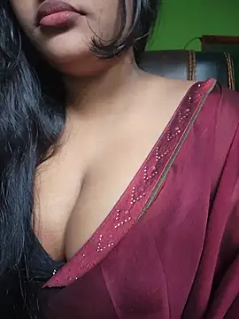 Snapshot of Kotha_-Moni chatting on 06-15-26, 01:41 Kotha -Moni online show from 06-15-26, 01:41