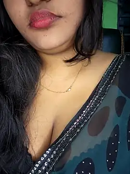 Snapshot of Kotha_-Moni chatting on 07-15-26, 03:28 Kotha -Moni online show from 07-15-26, 03:28