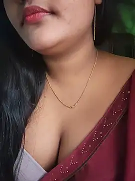 Snapshot of Kotha_-Moni chatting on 07-17-26, 10:33 Kotha -Moni online show from 07-17-26, 10:33