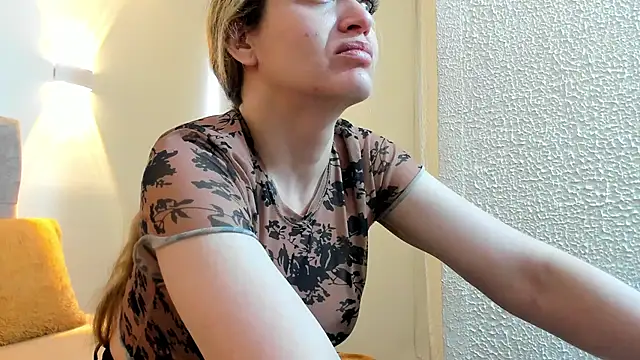 Carolina hernandez22 online show from 03-02-26, 12:23