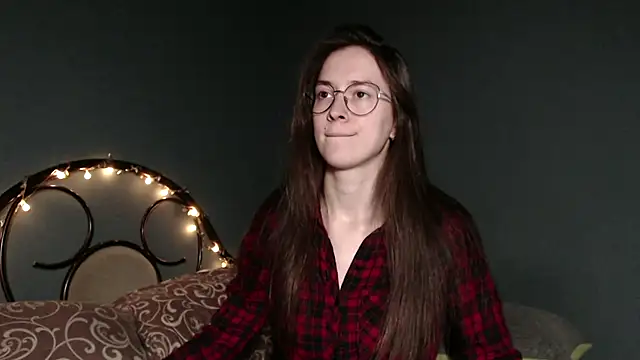 wow  kelly online show from 10-04-25, 03:21