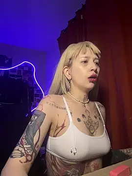 Dooubletroublee online show from 04-05-26, 01:14