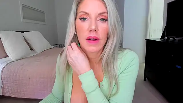 Kymmmy online show from 03-13-25, 07:39