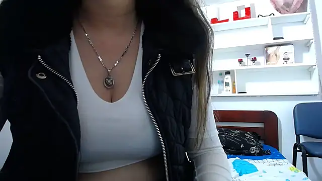 Snapshot of Luna_girlhot_ chatting on 02-01-26, 06:28 Luna girlhot online show from 02-01-26, 06:28