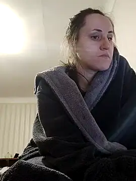 emeli moon online show from 03-03-25, 07:17