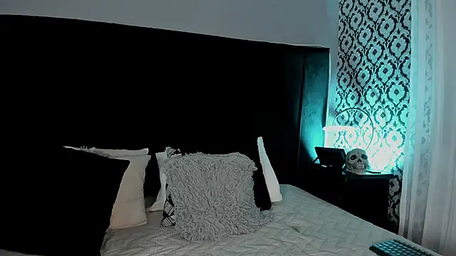 Snapshot of Adeelinee chatting on 05-22-26, 07:52 Adeelinee online show from 05-22-26, 07:52