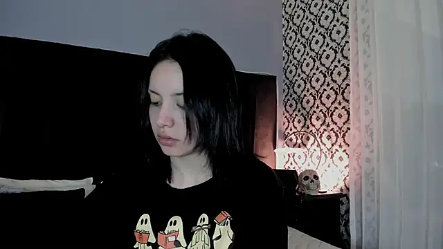 Snapshot of Adeelinee chatting on 05-23-26, 08:24 Adeelinee online show from 05-23-26, 08:24