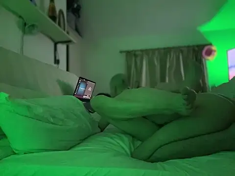 VersGuy24 online show from 02-18-26, 05:36