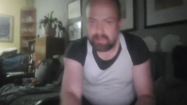 Snapshot of Prehistorixxx2686 chatting on 05-18-26, 11:32 Prehistorixxx2686 online show from 05-18-26, 11:32
