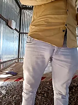 Snapshot of Kartik_bbc_indian chatting on 12-15-24, 06:18 Kartik bbc indian online show from 12-15-24, 06:18