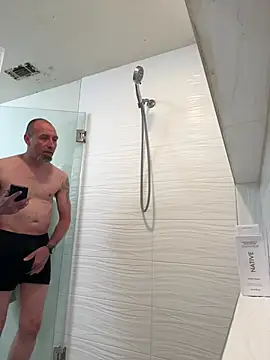 El Gizmo online show from 03-08-25, 08:33