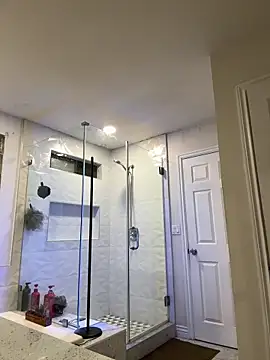 Snapshot of El_Gizmo chatting on 12-19-25, 08:21 El Gizmo online show from 12-19-25, 08:21