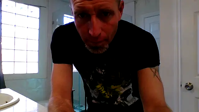 Snapshot of El_Gizmo chatting on 02-13-26, 08:38 El Gizmo online show from 02-13-26, 08:38