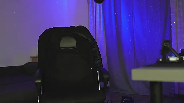 juliusmasters online show from 03-19-25, 01:10