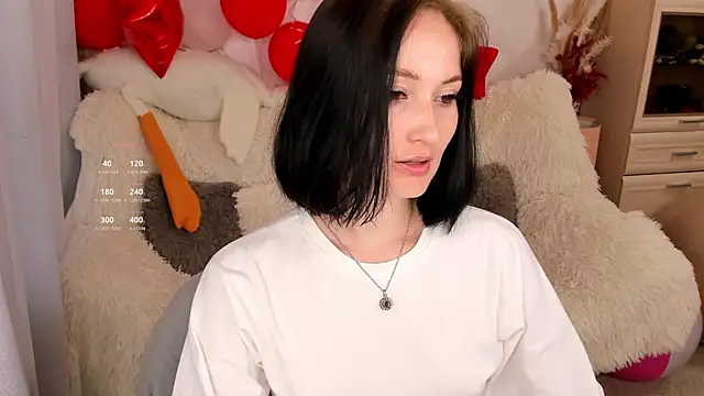 LisaMooore online show from 07-02-26, 03:23