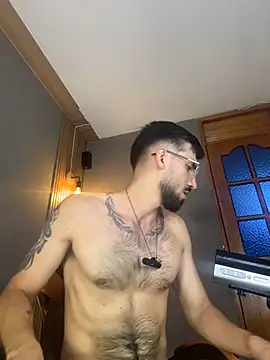 Snapshot of Mr_WhiteCock chatting on 06-26-26, 05:06 Mr WhiteCock online show from 06-26-26, 05:06