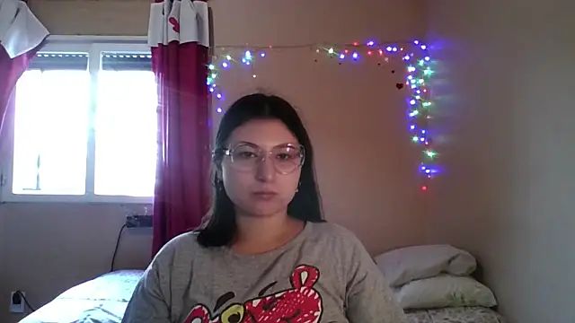 Snapshot of imsohornydacom chatting on 05-06-26, 06:24 imsohornydacom online show from 05-06-26, 06:24