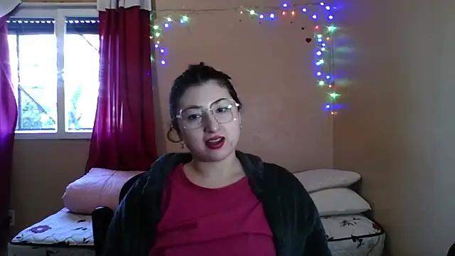 Snapshot of imsohornydacom chatting on 05-11-26, 04:04 imsohornydacom online show from 05-11-26, 04:04