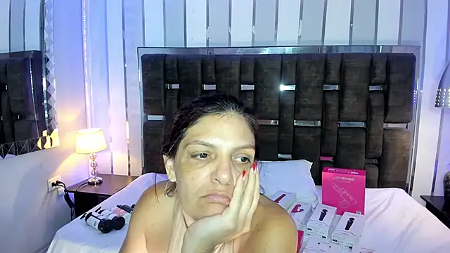 KatteMoss online show from 04-07-26, 08:42