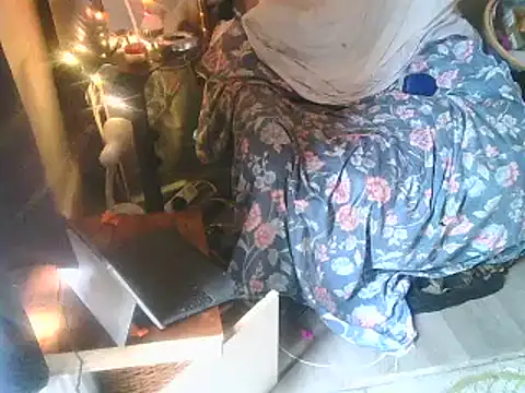 Snapshot of DaddyQuimHot chatting on 03-10-25, 09:53 DaddyQuimHot online show from 03-10-25, 09:53