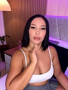 Dakota diaz  online show from 02-03-26, 07:41