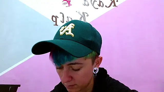 tomboyblue online show from 11-14-25, 10:29