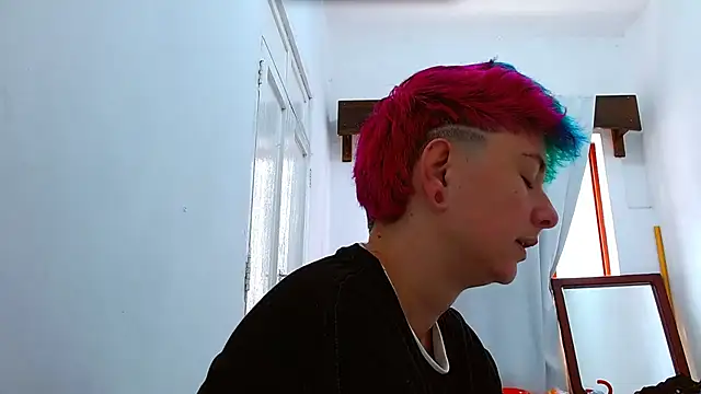 tomboyblue online show from 11-22-25, 04:06