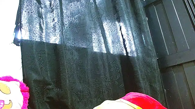 tomboyblue online show from 04-15-26, 07:58