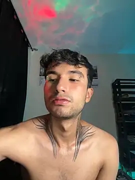 Snapshot of Hairylover_boy chatting on 09-17-25, 05:03 Hairylover boy online show from 09-17-25, 05:03