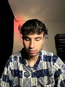 Snapshot of Hairylover_boy chatting on 09-18-25, 05:09 Hairylover boy online show from 09-18-25, 05:09