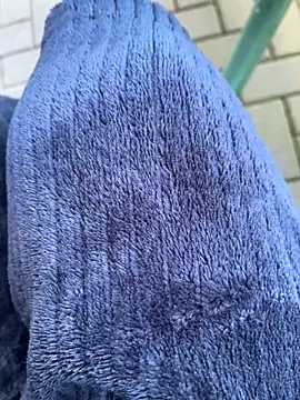 Snapshot of DurableFog chatting on 12-15-25, 08:18 DurableFog online show from 12-15-25, 08:18