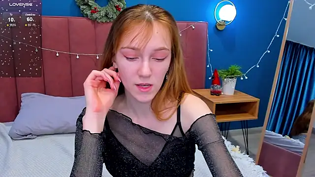 Snapshot of VanillaKelly chatting on 12-26-24, 04:43 VanillaKelly online show from 12-26-24, 04:43