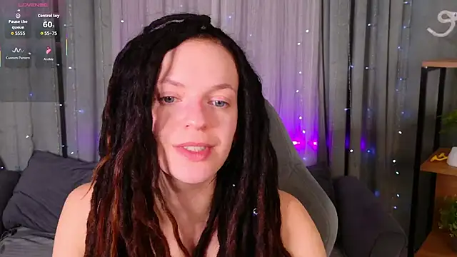 Snapshot of CoreyJane chatting on 06-01-26, 05:20 CoreyJane online show from 06-01-26, 05:20